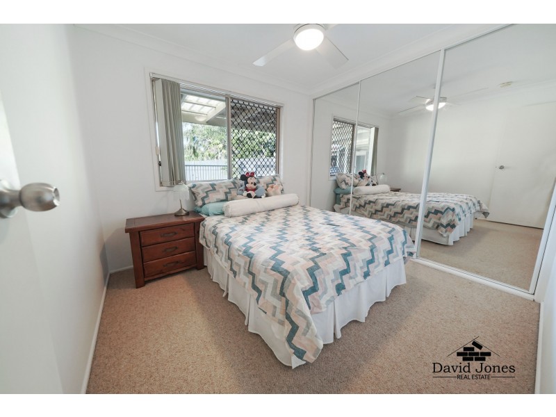 8 Zoeller Drive, Parkwood QLD 4214