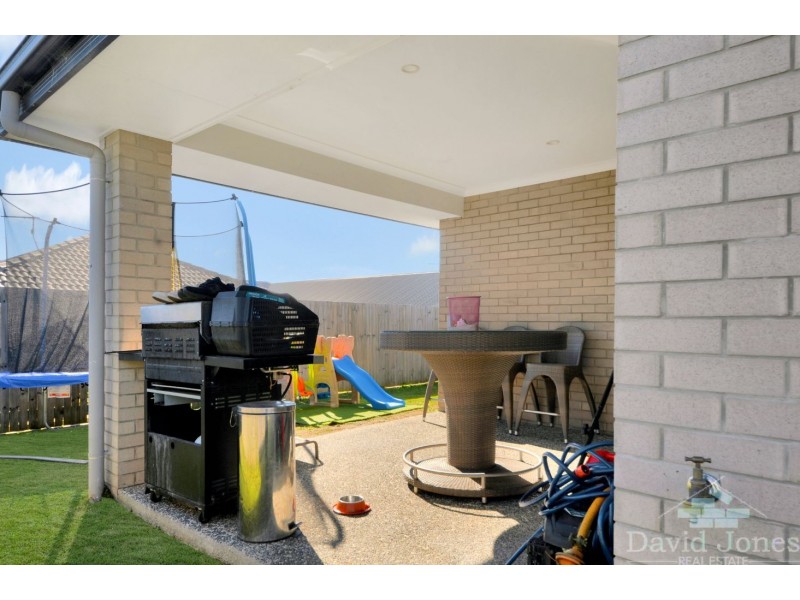 5 Denham Circuit, Willow Vale QLD 4209