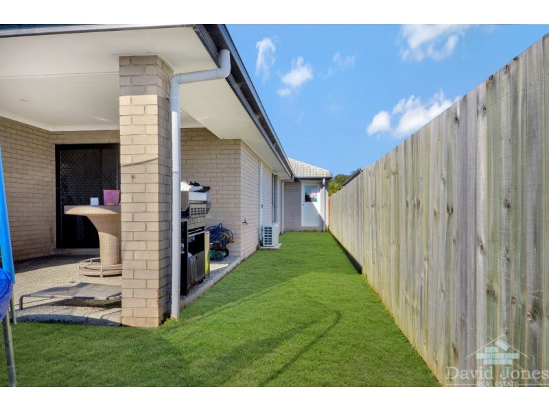 5 Denham Circuit, Willow Vale QLD 4209