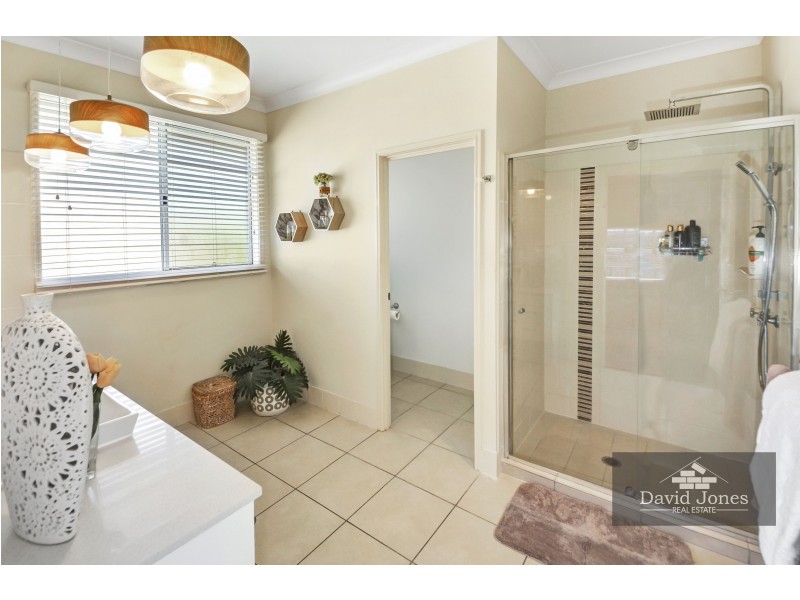 3 Islandview Terrace, Ormeau Hills QLD 4208
