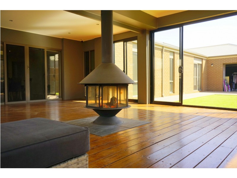 5 Abelia crt, Wallan VIC 3756