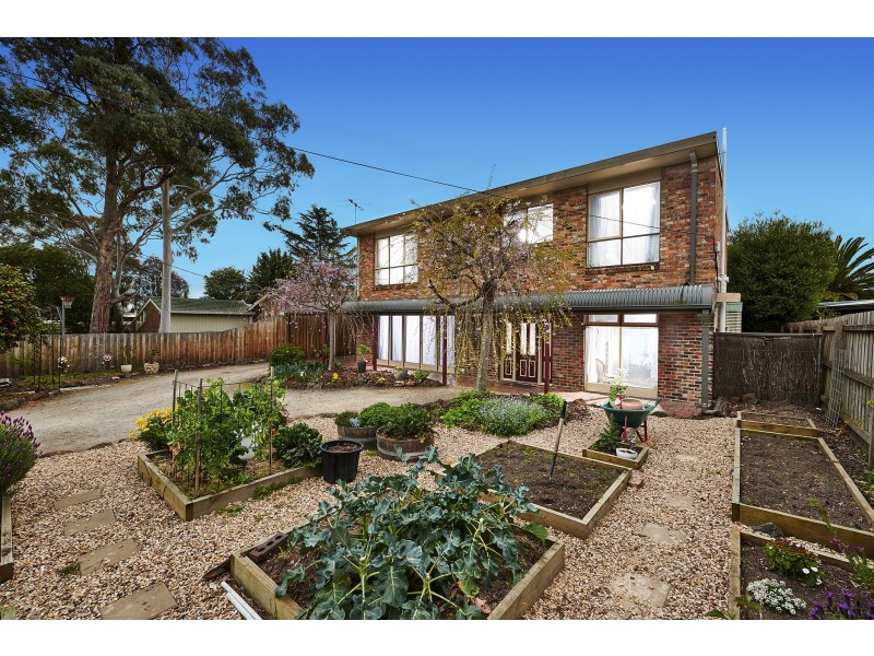 5 HIGHPOINT AVENUE, Mooroolbark VIC 3138