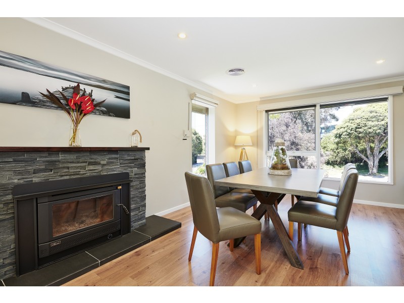 4 SPRINGSONG PASS, Chirnside Park VIC 3116