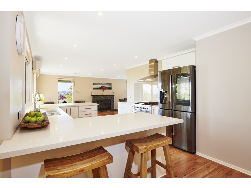4 SPRINGSONG PASS, Chirnside Park VIC 3116