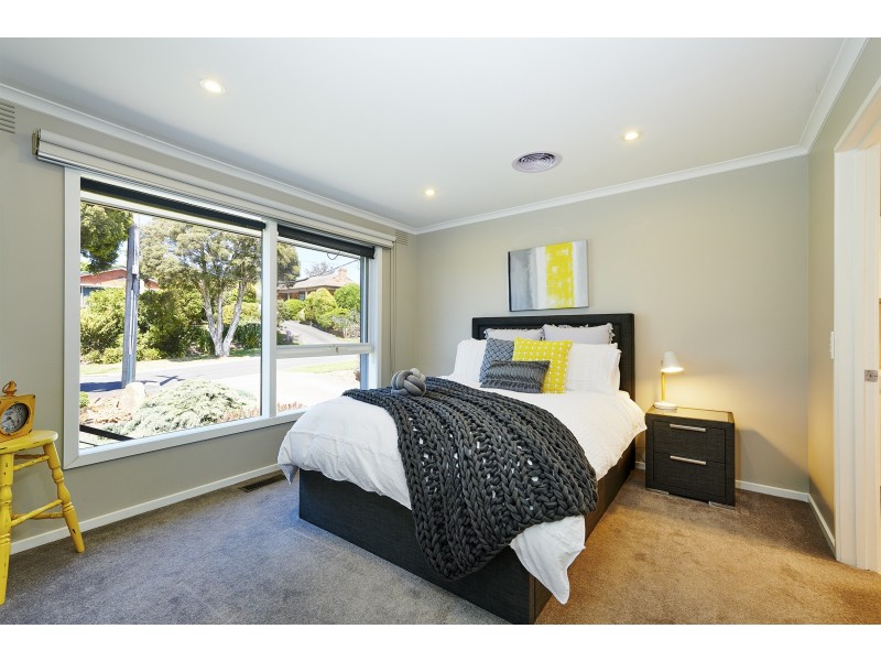 4 SPRINGSONG PASS, Chirnside Park VIC 3116
