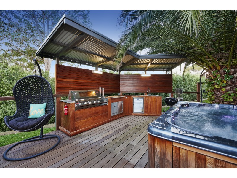 4 SPRINGSONG PASS, Chirnside Park VIC 3116