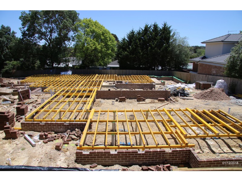 2/25 Terrigal Crescent, Kilsyth VIC 3137