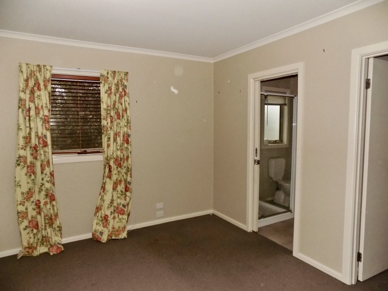 1/3 ELM STREET, Bayswater VIC 3153