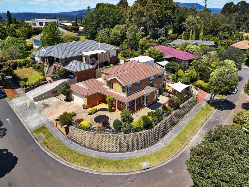 17 Timbertop Court, Mooroolbark VIC 3138