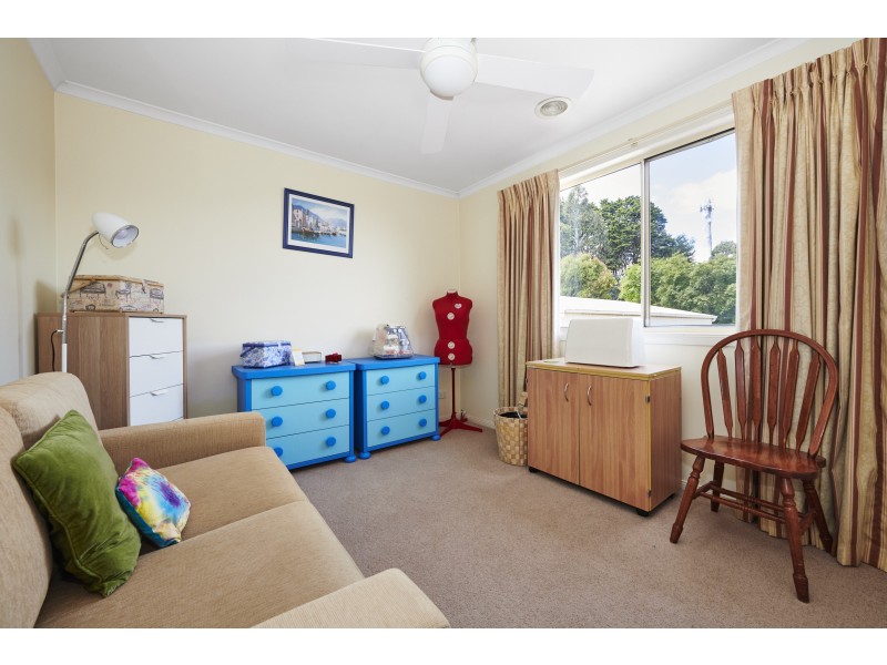 17 Timbertop Court, Mooroolbark VIC 3138