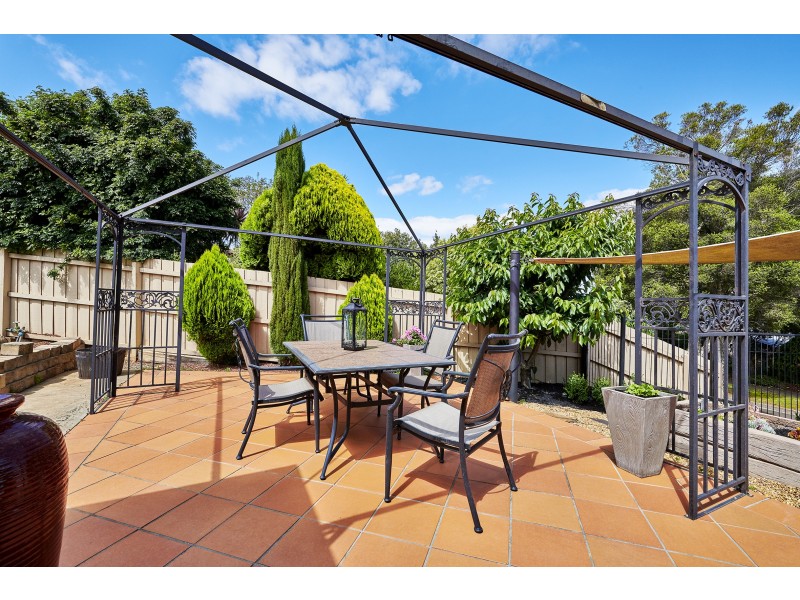 17 Timbertop Court, Mooroolbark VIC 3138