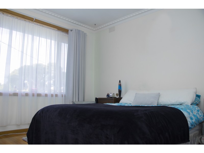 16 Fisher Avenue, Lalor VIC 3075