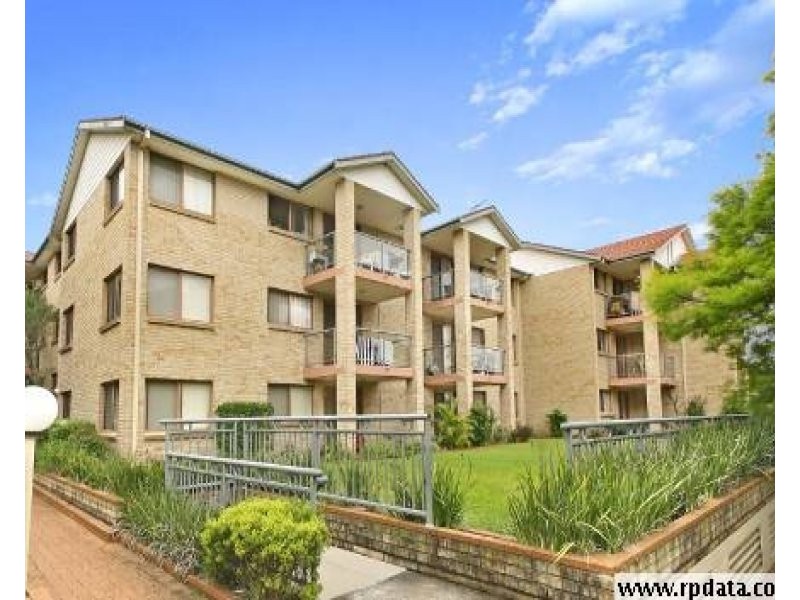 27/28 Leonay Street, Sutherland NSW 2232