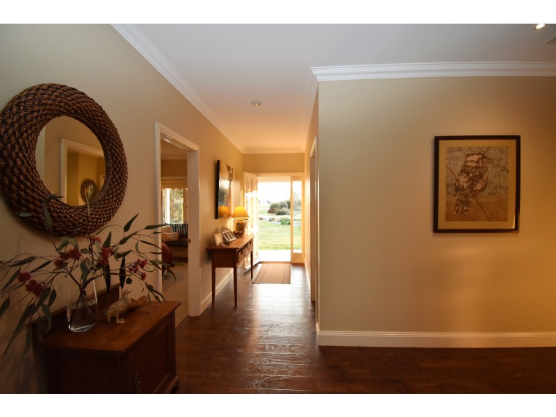 616 CARRARAGARMUNGEE ESTATE ROAD, Byawatha VIC 3678