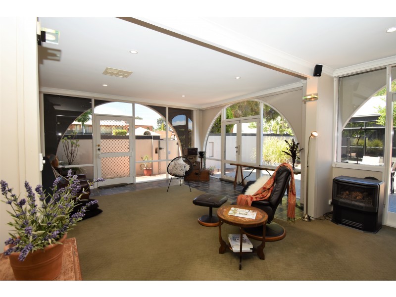 2/9 CUSACK STREET, Wangaratta VIC 3677