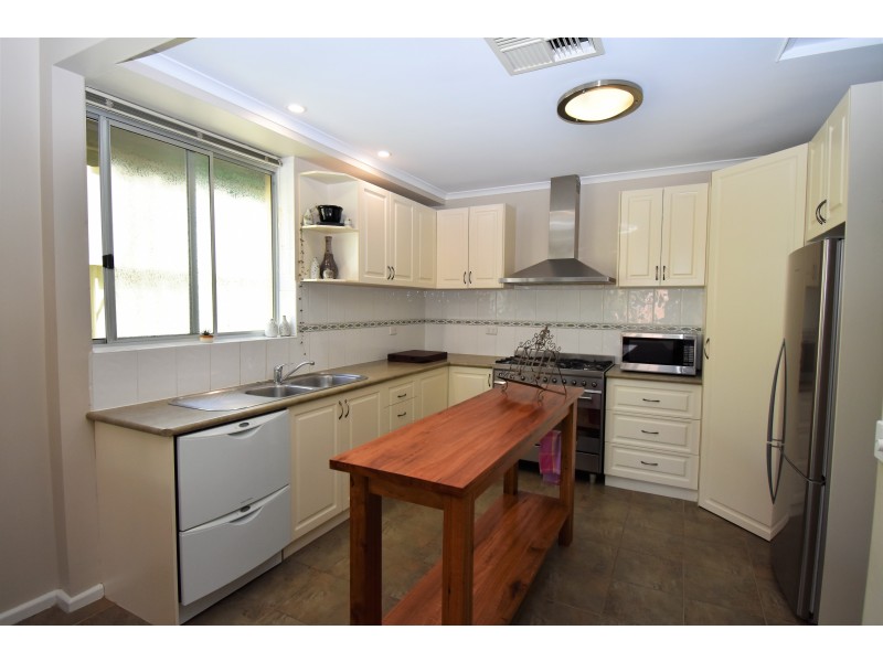 2/9 CUSACK STREET, Wangaratta VIC 3677