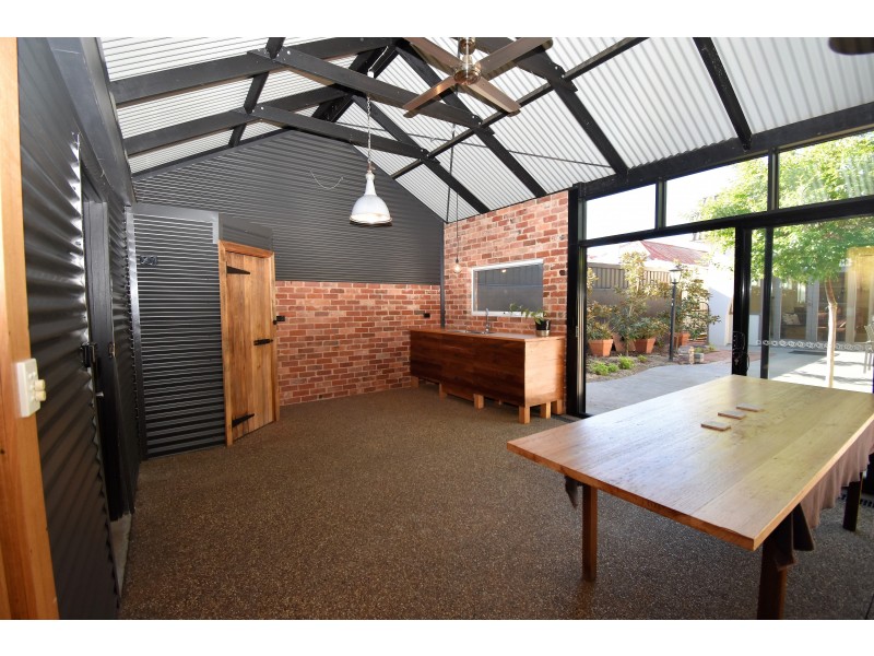 2/9 CUSACK STREET, Wangaratta VIC 3677