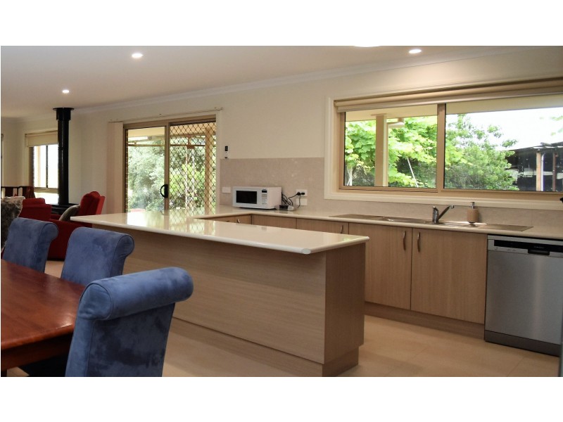 137 KOPSHOFFE LANE, Indigo Valley VIC 3688