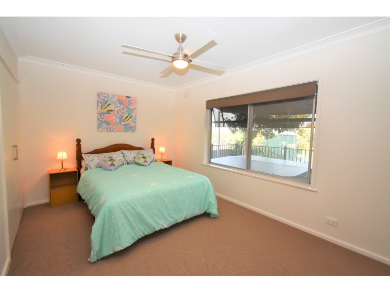 204 MILAWA-BOBINAWARRAH ROAD, Milawa VIC 3678