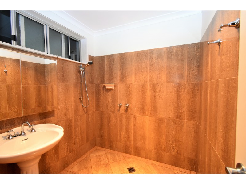 204 MILAWA-BOBINAWARRAH ROAD, Milawa VIC 3678