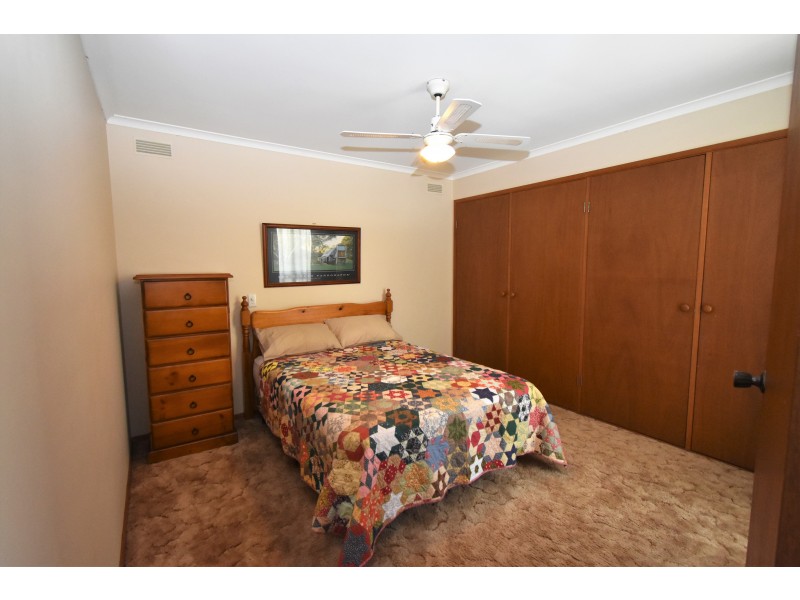 2/6 DOREEN COURT, Wangaratta VIC 3677