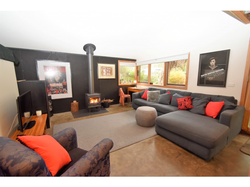 21 CHURCH STREET, Glenrowan VIC 3675