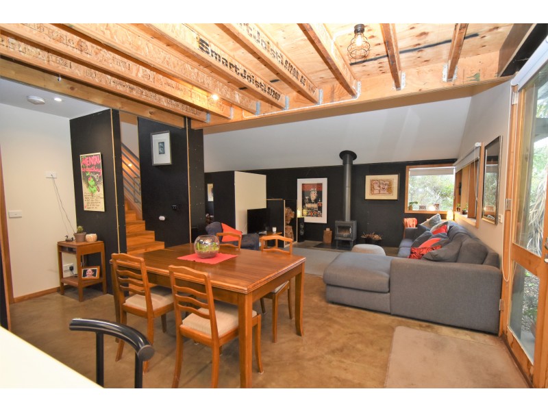 21 CHURCH STREET, Glenrowan VIC 3675