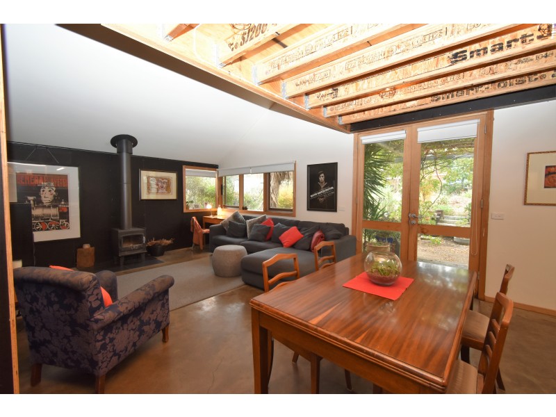 21 CHURCH STREET, Glenrowan VIC 3675