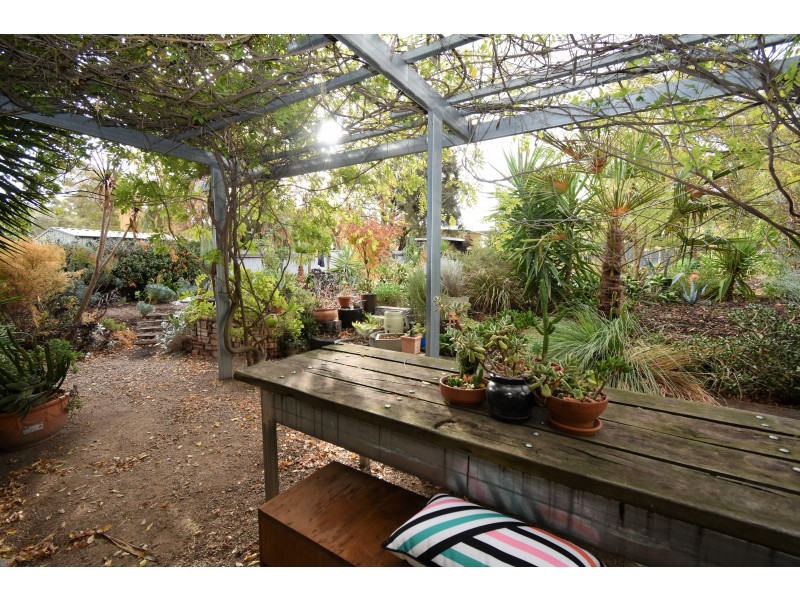 21 CHURCH STREET, Glenrowan VIC 3675