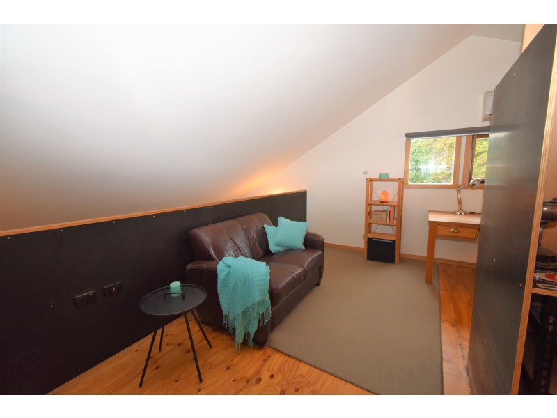 21 CHURCH STREET, Glenrowan VIC 3675