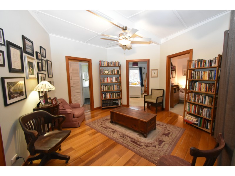 86 MARKWOOD-TARRAWINGEE ROAD, Markwood VIC 3678