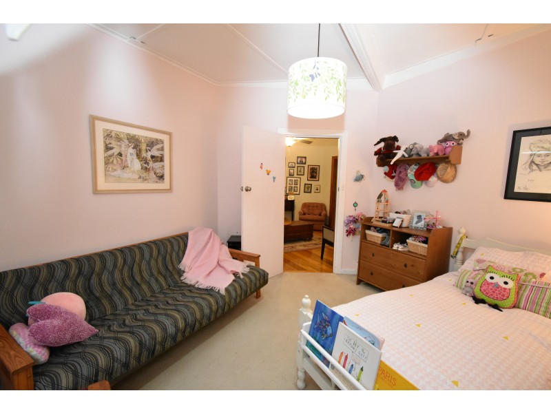 86 MARKWOOD-TARRAWINGEE ROAD, Markwood VIC 3678