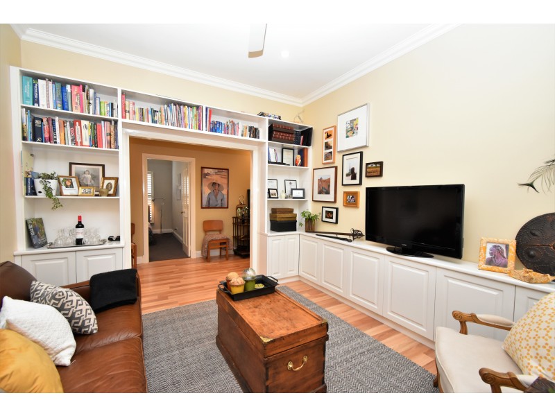 35 JONES STREET, Oxley VIC 3678