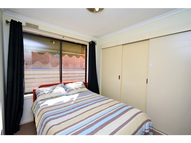 33 NICKLESS STREET, Chiltern VIC 3683