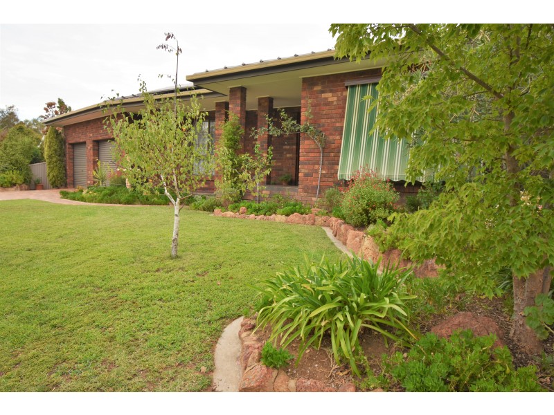 43 HULME DRIVE, Wangaratta VIC 3677