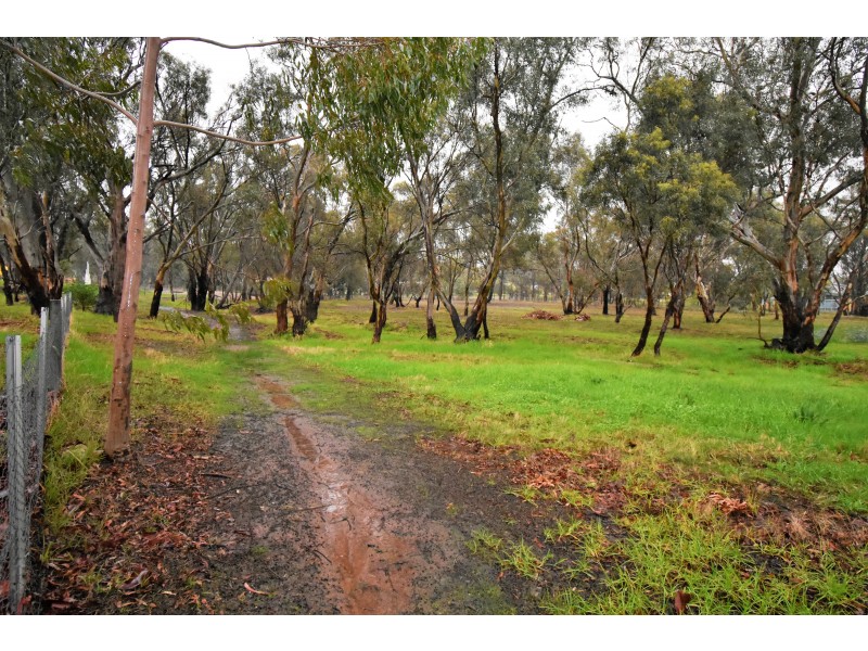 31 Church Street, Glenrowan VIC 3675