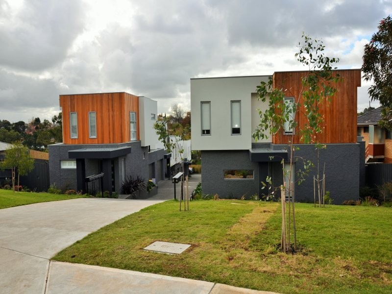 7/24 Laurence Avenue, Airport West VIC 3042