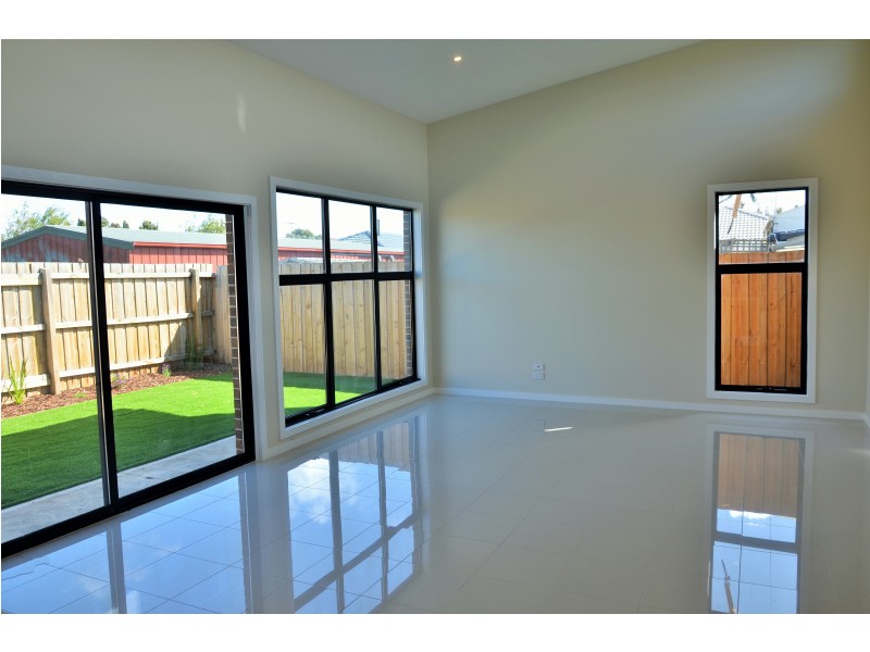 4/26 Pt Cook Rd, Altona Meadows VIC 3028