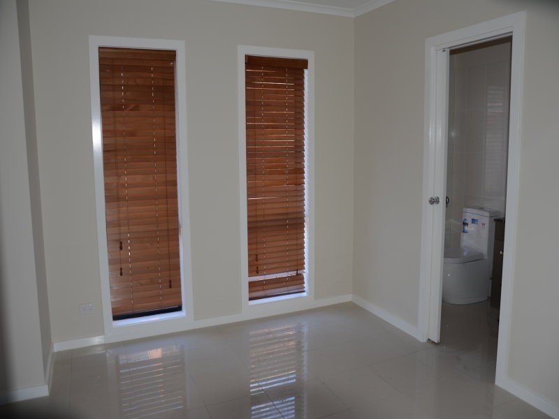 4/125 Princes Highway, Werribee VIC 3030