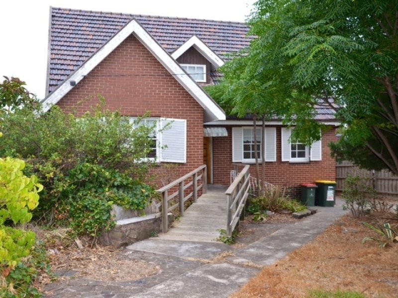 6 Hutchison Street, Niddrie VIC 3042