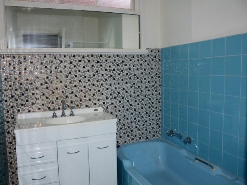 6 Hutchison Street, Niddrie VIC 3042