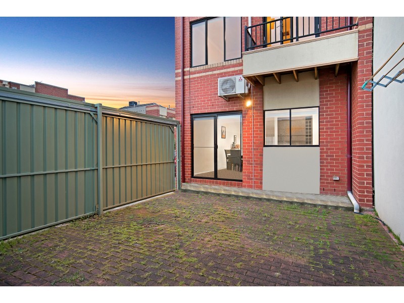 1 Arena Close, Flemington VIC 3031