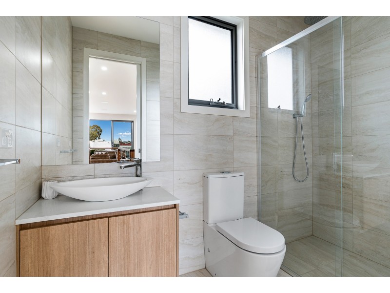 4/8 Scotia, Moonee Ponds VIC 3039