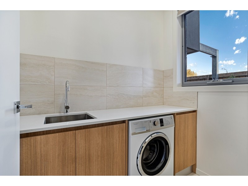 4/8 Scotia, Moonee Ponds VIC 3039