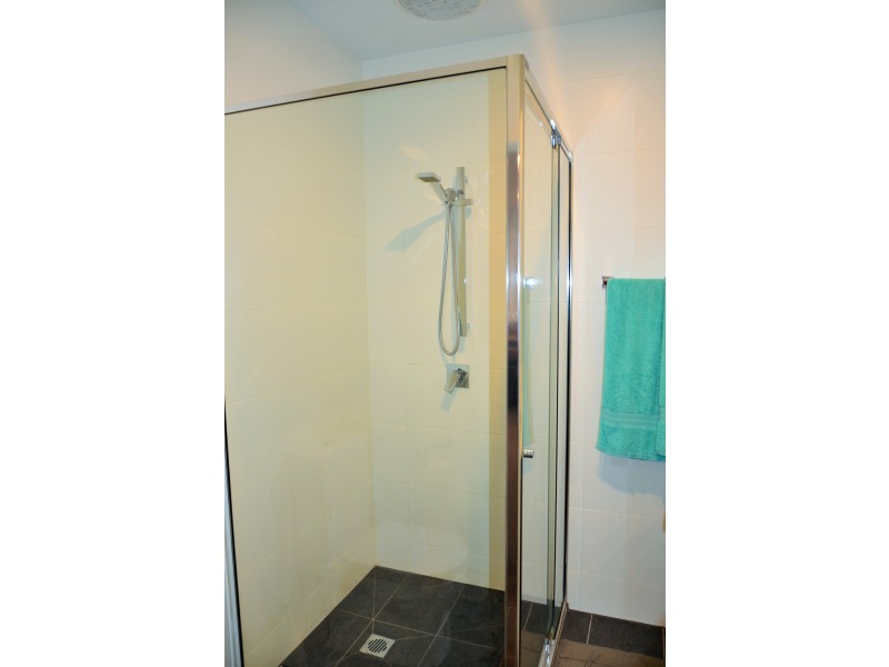 54 Lind St, Strathmore VIC 3041