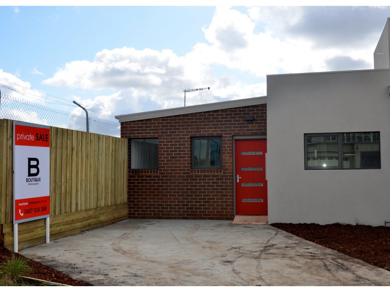 54 Lind St, Strathmore VIC 3041