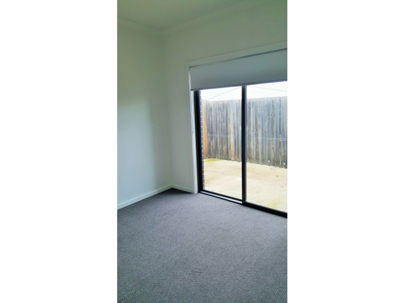 3/37 Elizabeth Street, St Albans VIC 3021