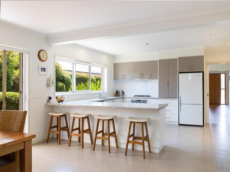6 The Helm, Inverloch VIC 3996