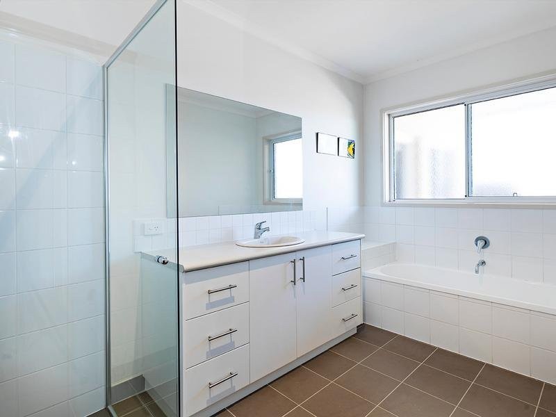 6 The Helm, Inverloch VIC 3996