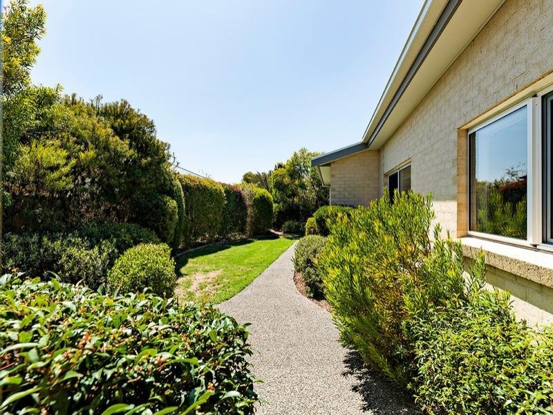 6 The Helm, Inverloch VIC 3996
